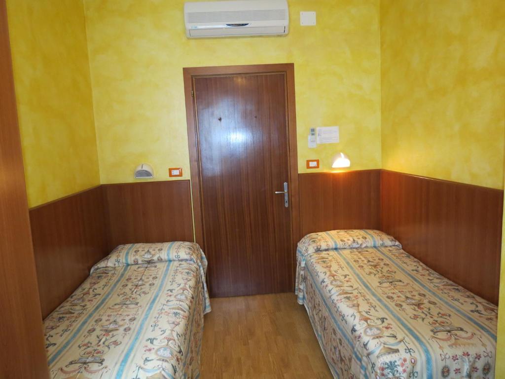 Appartamento Caorle Ruang foto